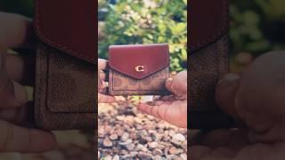 Coach WYN Wallet Tour | Best Compact Organized Wallet