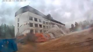 Sprengung Krankenhaus Actioncam in Slowmotion