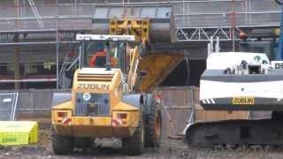 LIEBHERR RADLADER + DELMAG RH16 BOHRGERÄT AUF BAUSTELLE