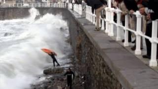 Surf & Bodyboard ACCIDENTS in Gijon. Video de Surf y bodyboard en LA21