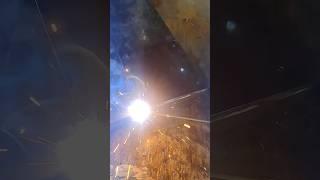 Tricks to Make Holes in Iron Base Plate Poles with Precision #welding #leadwelding #forgewelding