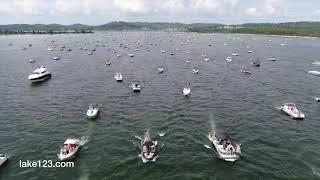 Trump boat parade on Table Rock Lake