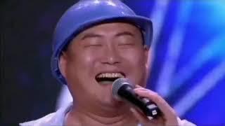 Chinese man laugh sing Got Talent