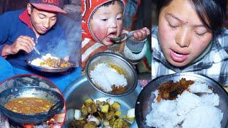 pork curry in the sheep hut as dinner || Manjita cooks dinner @manjitacooking
