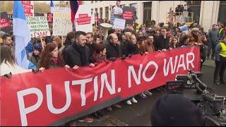 "Putin is a murderer", "Russia without Putin" - Putin's critics hold rally in Berlin