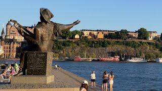 Stockholm Walks: Historic Riddarholmen turns beach. Hot summer evening in the city. 4K relaxing walk