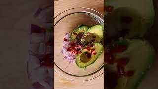 Spicy Smashed Avocado Hash Browns Toast II Kalejunkie