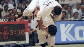 JUDO 1995 World Championships: Toshihiko Koga 古賀 稔彦 (JPN) - Oren Smadga (ISR)