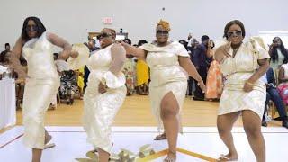 What a show! The Bridesmaids didn’t come to play! l  Ghanaian Wedding between Emmanuel & Rubie