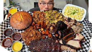 I Try AMERICAN BBQ For The Very FIRST TIME