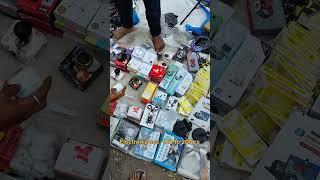 पेन हुक्का  SCHOOL BOYS BUYING SMOKE WAVES AT CHOR BAZAAR || MUMBAIKAR ZONE