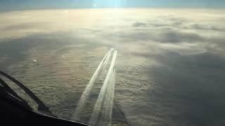 Boeing 787 at cruising altitude over the Atlantic. Flight deck view!