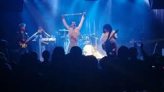 Qween - Fat Bottomed Girls live at Cyprus Avenue Cork , 13-12-19