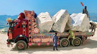 Incredible process in a Mountain,The Marbile Stone is Being Cat || Very Strange s poorwork