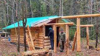 Building a Dream Log Cabin in the Autumn Forest! We close the central wall with logs