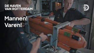 Ongetest aan het werk met grote schepen op de Rotterdamse Haven