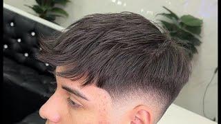 Quiff cut con textura ( mid Fade )