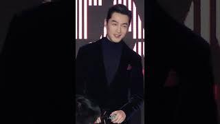 艾特出身邊比他還帥的人#胡歌#男神@DOU+小助手 胡歌