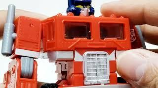 Transformers Legacy United Deluxe G1 Universe Optimus Prime