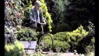 Gardener - Classic Yellow Pages TV advert