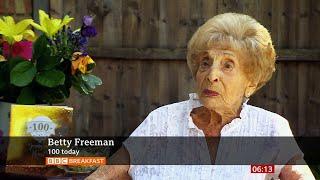 Betty Freeman 100 jokes for smiles on her 100th birthday for the NHS (UK) - BBC News - 9th June 2021