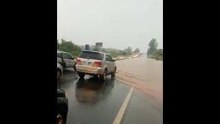 Chuva foi tão forte que interditou até a BR 040, em Barbacena