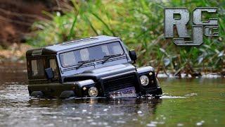 Land Rover RC Adventure 1/10 Scale MN999 Defender wade into the water | RCJC