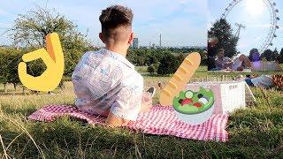 TOP 5 PICNIC SPOTS IN LONDON | AD | CLINK HOSTELS | MR CARRINGTON