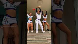 Join the Cheer in Nashville with Teal Vibes #oneup #nashville #teal