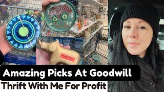 Goodwill thrift with me, picking shelves for resell!