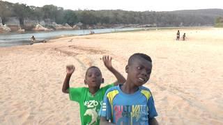 MADAGASCAR - 34 - Ferry to the Tsingy (Part 3)