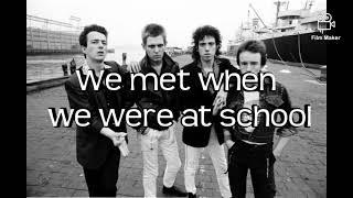 The Clash - Stay Free ( with lyrics )