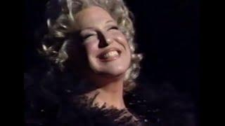 Bette Midler - From A Distance / I´m Beautiful / You Make Me Feel (Live Divine Miss Millenium)