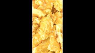 Moist & fluffy scrambled eggs