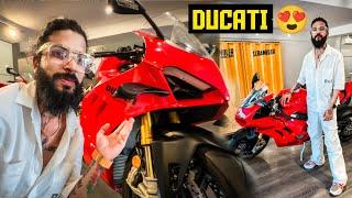 Finally Apni New Superbike Ducati V4 S Lene Delhi Aagaye 