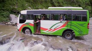 Nepal, the paths of wisdom - The roads of the impossible