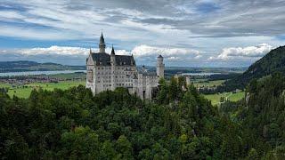 Day trip from Munich - Linderhof Palace, Oberammergau and Neuschwanstein Castle