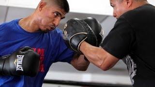 Mikey Garcia Mitts Workout with Robert Garcia