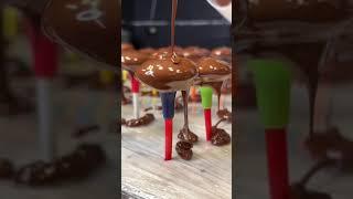 Dudu Outmezgine Royal Chocolate