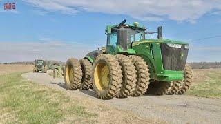 Big JOHN DEERE Tractors on the Move in Fall Tillage