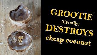 [Foodie Grootie]【小树吃吃】85cents Pasar Thai Young Coconut 新鲜叶子 plus breaking it apart