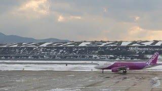 【4K plane spotting】【雪の長崎空港】Panasonic Lumix DMC FZ1000 Nagasaki Airport aircraft spotting in snow