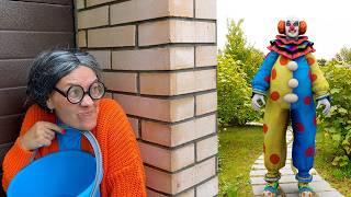 Super Granny VS Clown short funny film