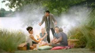 Walkers Extra Crunchy Advert Featuring Lionel Richie