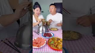 蠢老公以为抢走了惊喜，不料我另外藏了龙虾，他气坏了