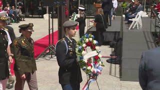 Chicago area commemorates Memorial Day