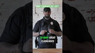 WHAT FLASHLIGHT IS BEST FOR SECURITY #securityguard #guardduty #securityofficer #viralvideo #edc
