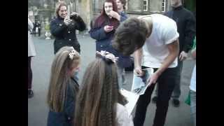 1D One Direction - Harry & Niall signing and meeting fans Glasgow 27 Feb 2013