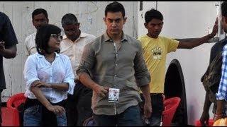 PHOTO PLAY: Aamir Khan Working At Mehboob Studio