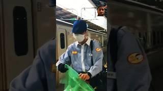 SHINKANSEN MAX SPEED WORKERS CLEANING #train #travel #railway #shortsbeta #publictransport #jr #jp